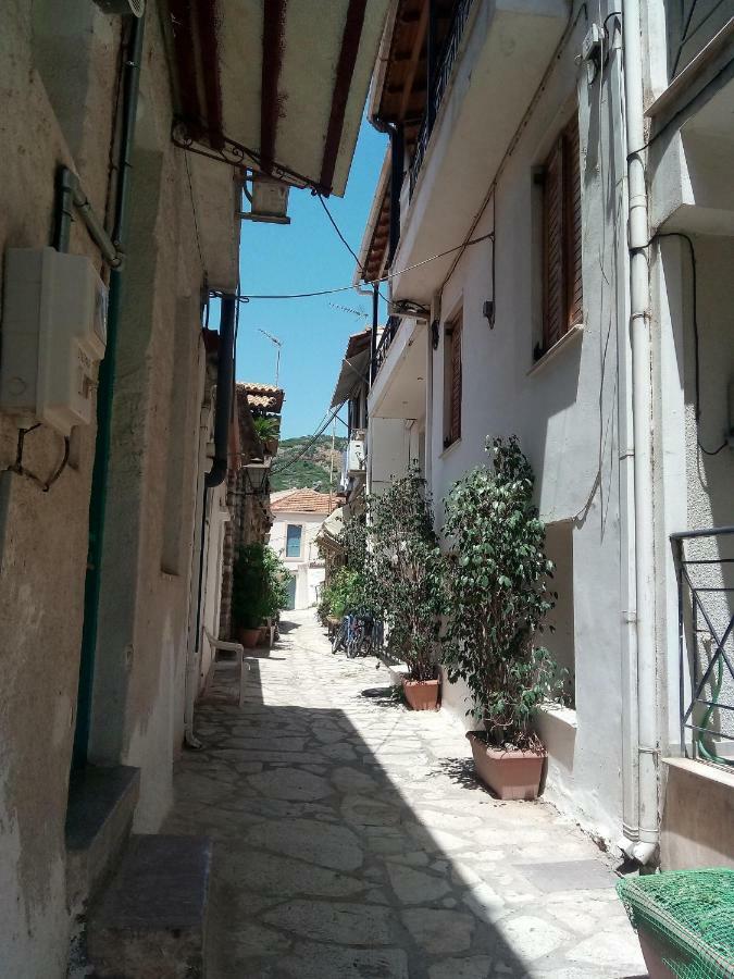 Nafpaktos Old Town Exterior foto